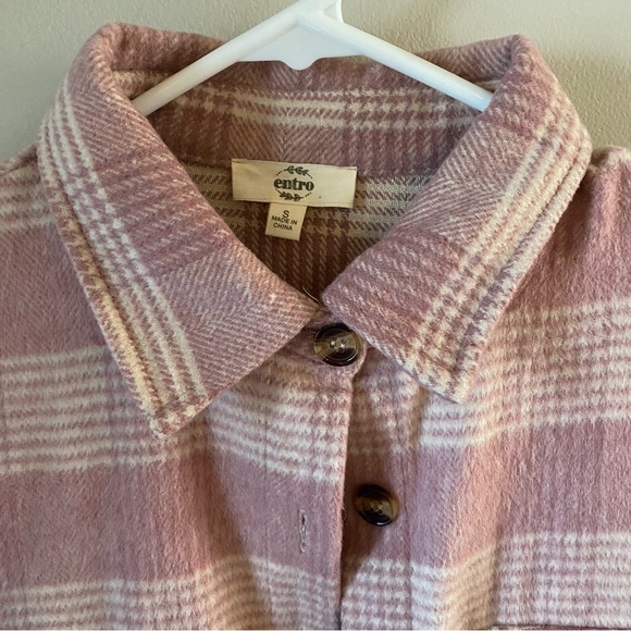 Entro Shacket - Picture 3 of 4